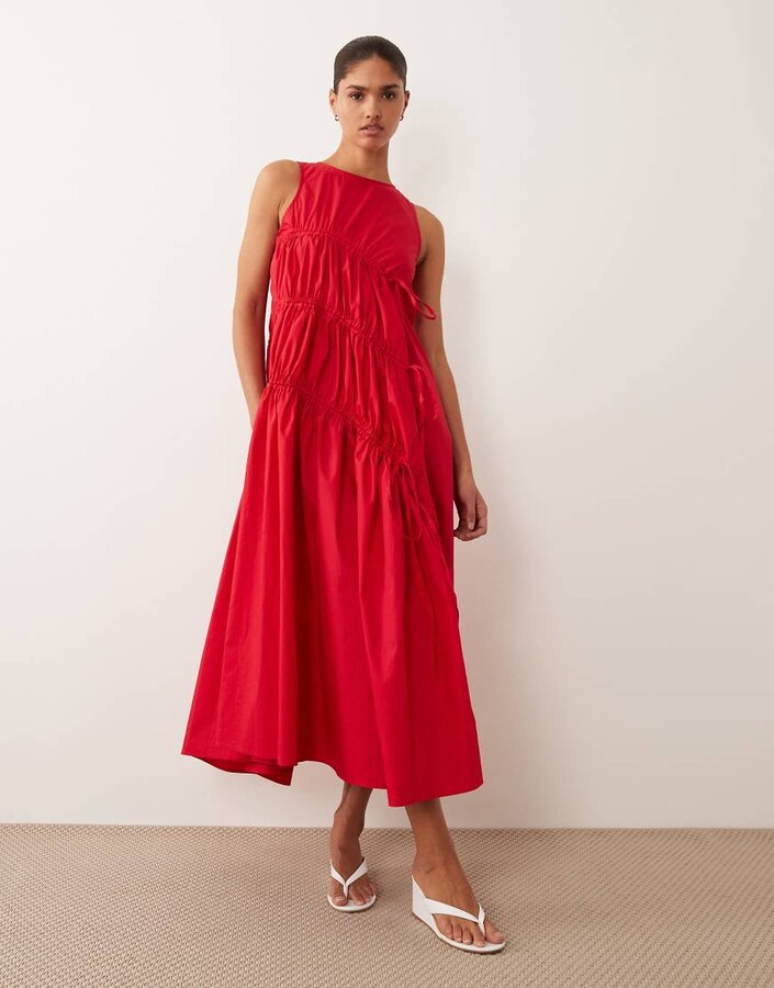GHOSPELL sleeveless ruched midi dress in red