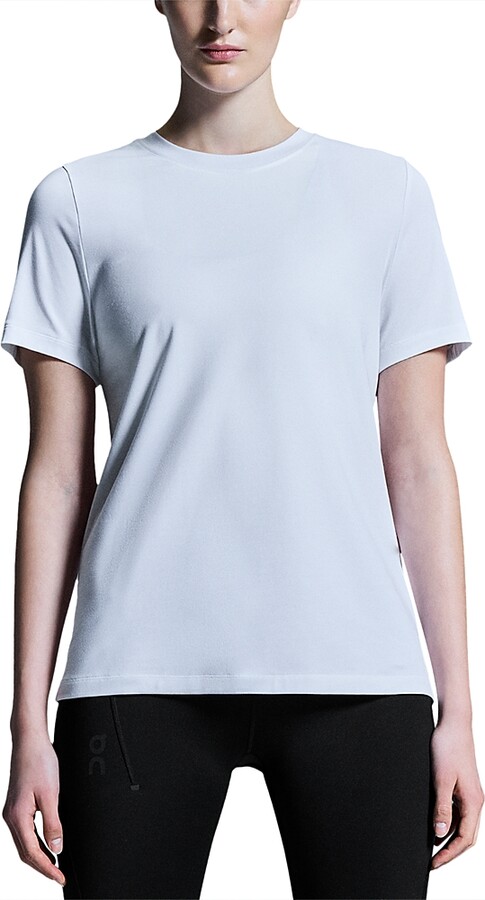 On Focus Tee