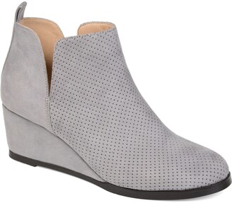 journee collection lainee bootie