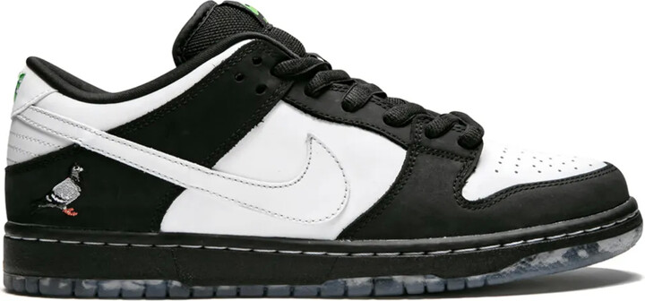 dunk x staple