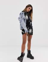 Thumbnail for your product : Motel t-shirt dress in sun and moon print