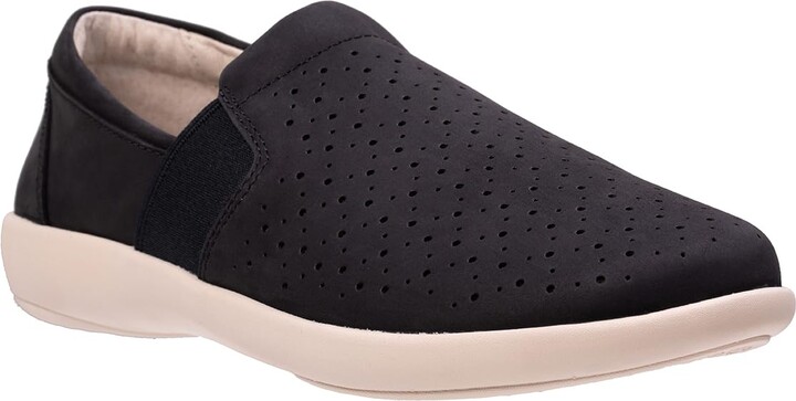 REVITALIGN Women's Larkin Slip-On Sneaker