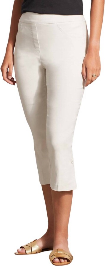 Flatten It Pull On Capri Pants In French Oak