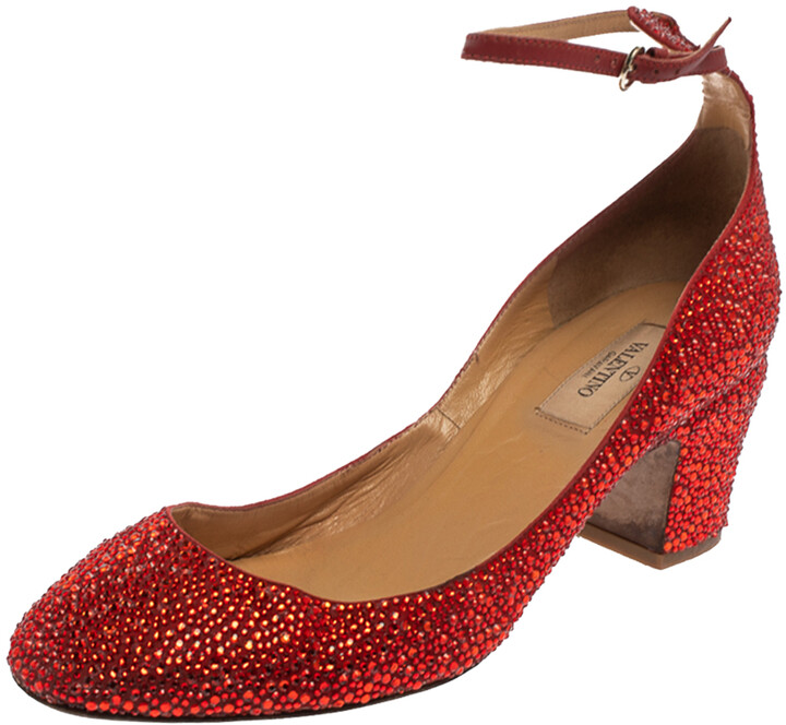 ankle strap pumps block heel