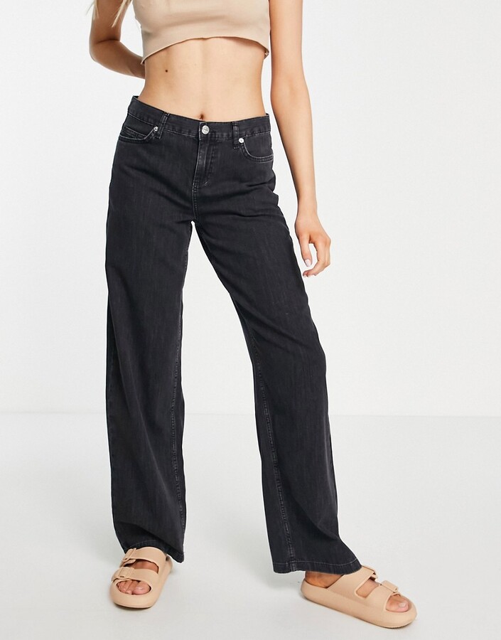 Topshop low-rise Baggy jeans in washed black - ShopStyle