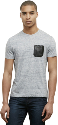 Kenneth Cole T-Shirt With Faux Leather Patch Pocket