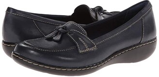 clarks navy flats
