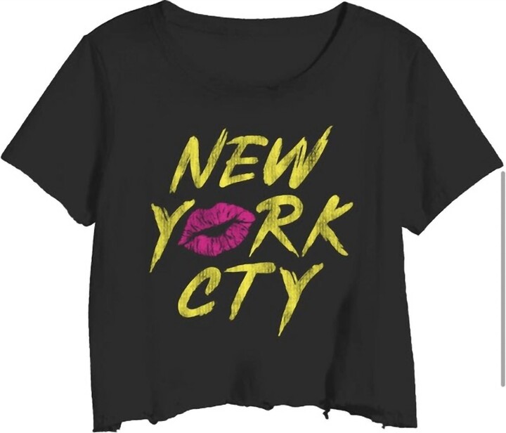Prince Peter New York City Lips Cropped Tee In Black