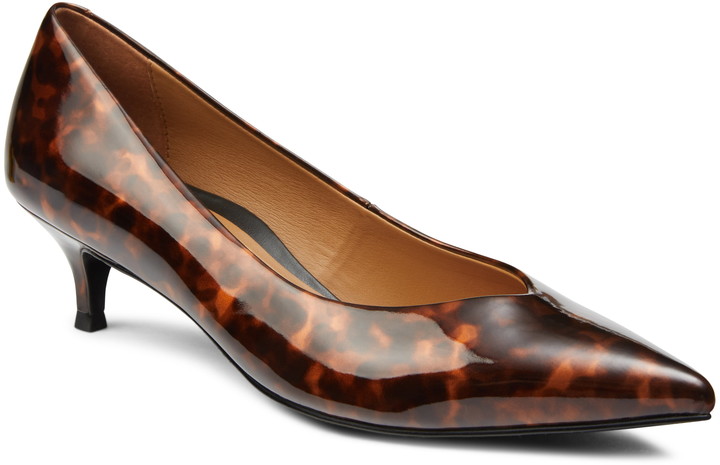 Vionic Josie Kitten Heel Pump - ShopStyle