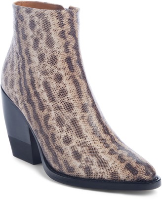 chloe rylee snakeskin