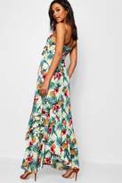 Thumbnail for your product : boohoo Knot Front Palm Print Maxi Dress