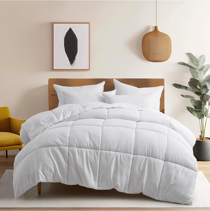 UNIKOME All-Season Medium Weight Down Alternative Comforter Insert