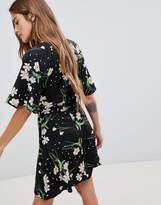 Thumbnail for your product : Daisy Street Dress with Split Neck Detail in Blossom Print