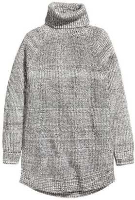 H&M Ribbed Turtleneck Sweater