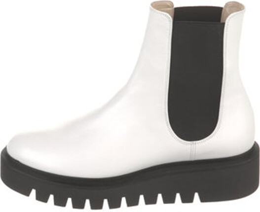 Stuart Weitzman Leather Ankle Chelsea Boots Black & White Round-Toes Platform Includes Box & Dust Bag Designer