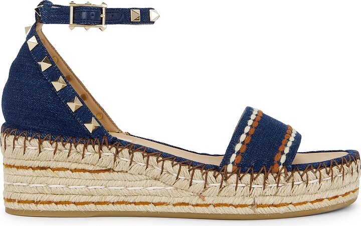 Valentino Garavani Rockstud Torchon Flatform Espadrilla Sandal in Blue