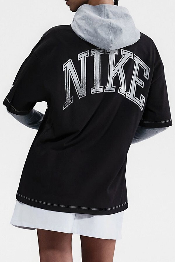 Nike Sportswear Street Oversized Graphic Tee in Black