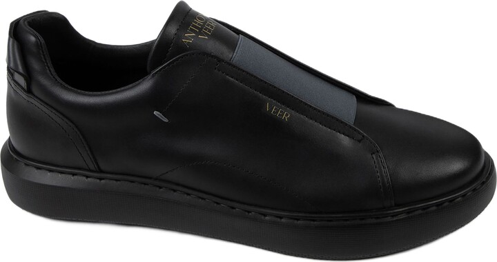 Lucas Laceless Sneaker
