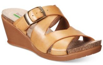Bare Traps Nealy Wedge Sandals