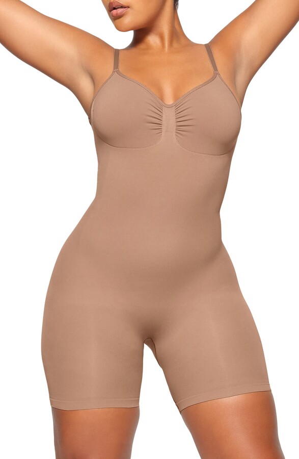 SKIMS Seamless Sculpt Low Back Mid Thigh Bodysuit