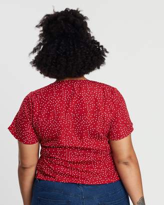 ICONIC EXCLUSIVE - Spot Button Front Top