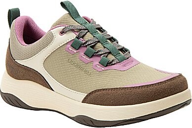 Alegria Women's Motov8 Sneakers