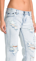 Thumbnail for your product : One Teaspoon Awesome Baggies Jeans