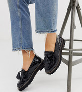 Thumbnail for your product : ASOS DESIGN Wide Fit Meze chunky fringed leather loafers in black