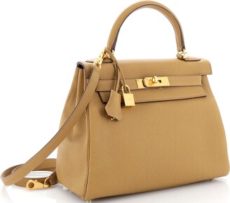 A BISCUIT TOGO LEATHER RETOURNÉ KELLY 28 WITH GOLD HARDWARE
