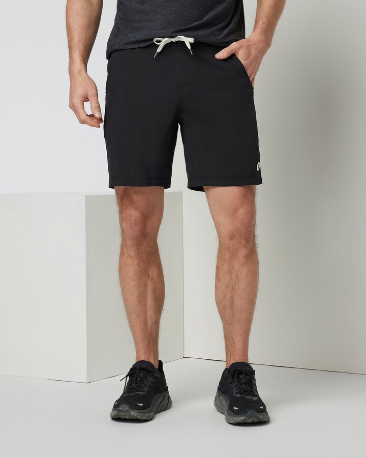 vuori Kore Short Lined 9"