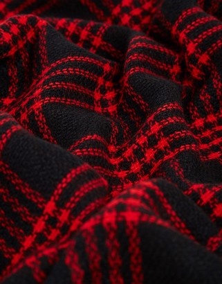 7X Blanket Scarf In Red Plaid