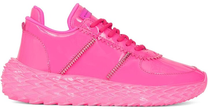 hot pink womens tennis shoes