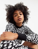 Thumbnail for your product : Gianni Feraud crew neck jumper in leopard
