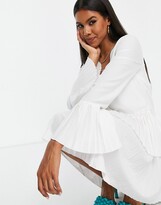 Thumbnail for your product : I SAW IT FIRST pleated swing dress in white