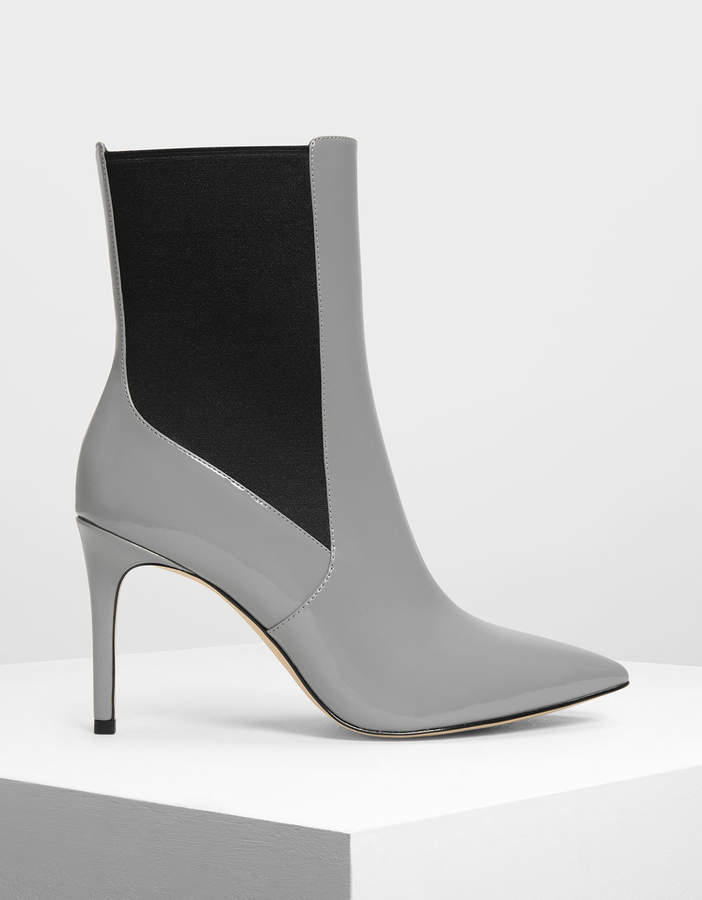 pointed toe chelsea boots