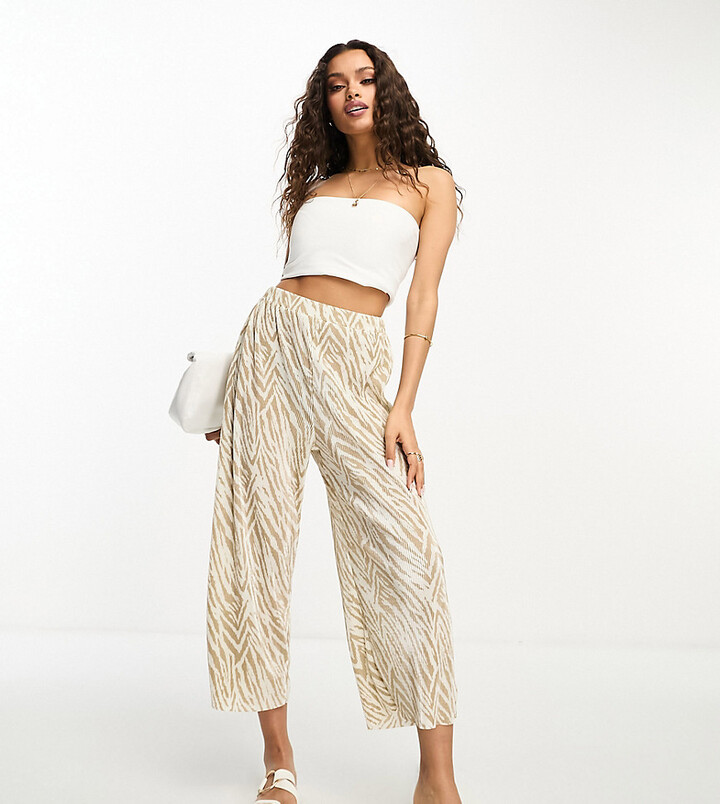 ASOS Petite ASOS DESIGN Petite plisse wide leg trouser culottes in - Main Image