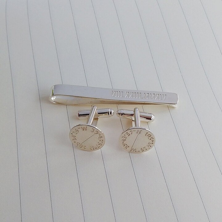 personalized tie clip and cufflinks