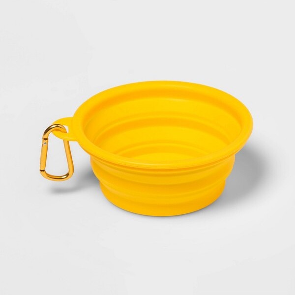 https://img.shopstyle-cdn.com/sim/b9/90/b99049440f1c6543eeb62035455d1480_best/collapsible-dog-bowl-with-carabiner-yellow-sun-squadtm.jpg