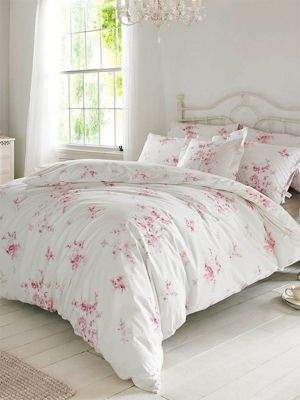 Kylie Minogue Holly Willoughby Olivia Raspberry Duvet Cover