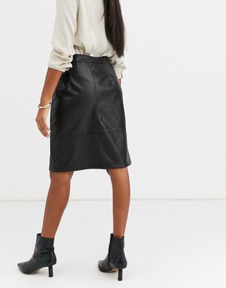 Vila leather look midi skirt in black