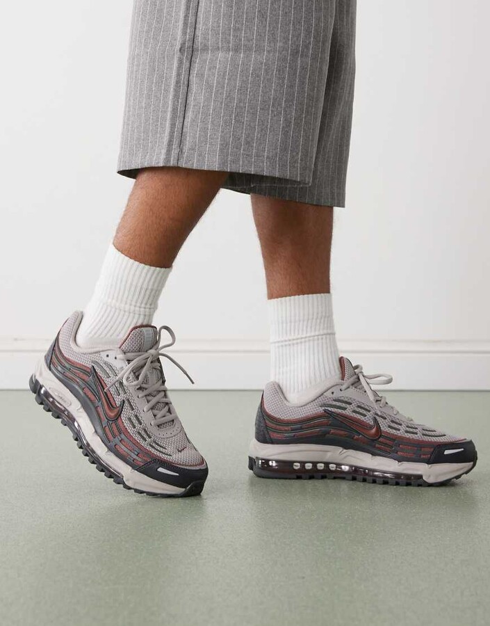 Nike Air Max TL 2.5 sneakers in gray and red