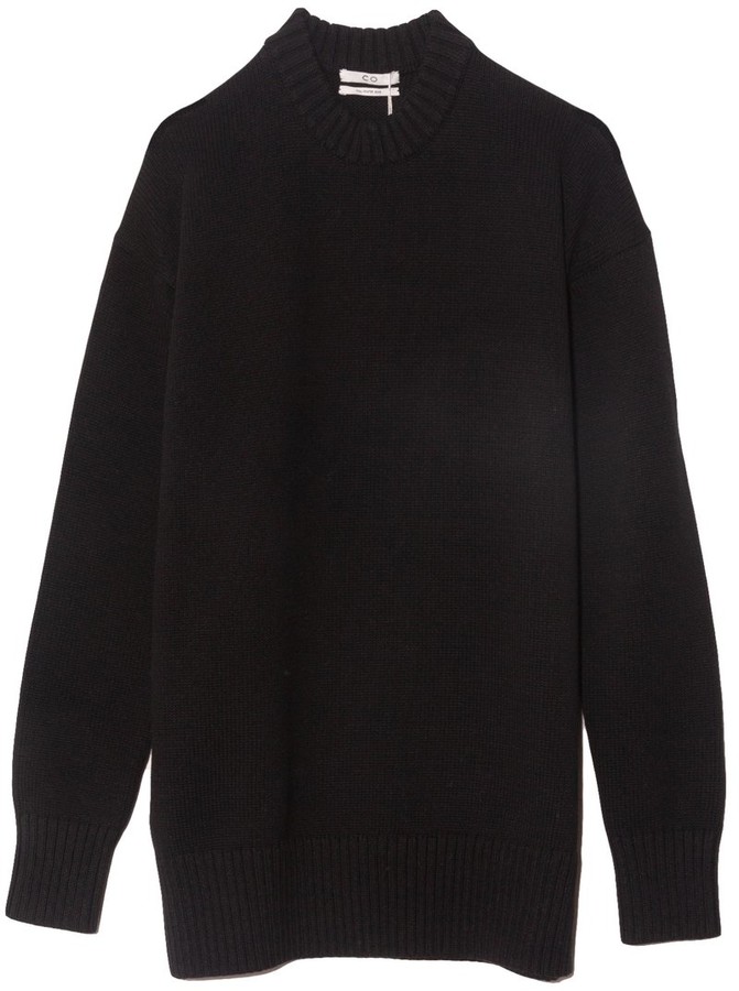 oversized black crew neck sweater