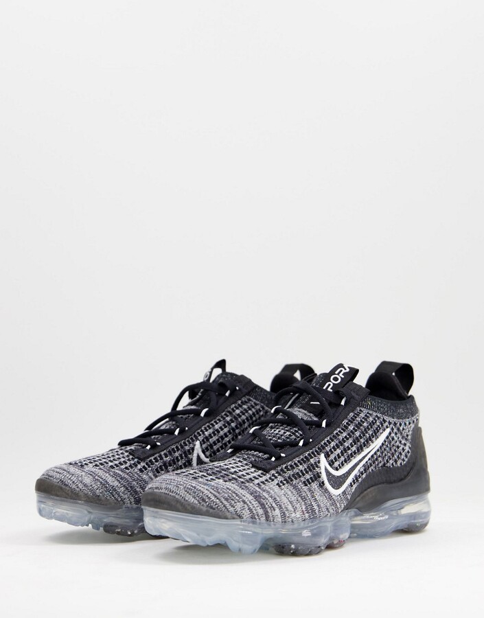 vapormax flyknit grey and black
