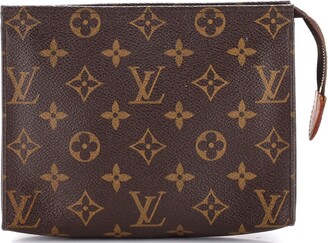 Louis Vuitton Cosmetic Case - 32 For Sale on 1stDibs  louis vuitton beauty  box, louis vuitton makeup train case, lv makeup case