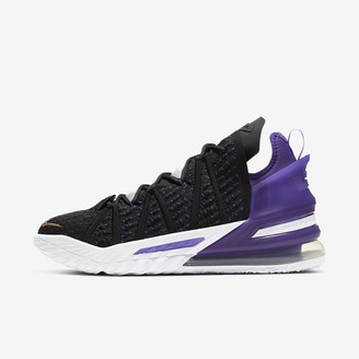 purple nike gym shoes