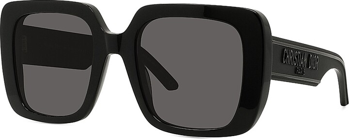 timeless piece of clothing for women eyewear ( sunglasses)