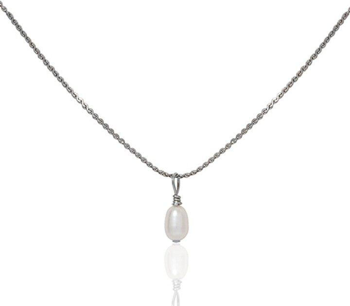 A Weathered Penny Silver Pearl Droplet Necklace