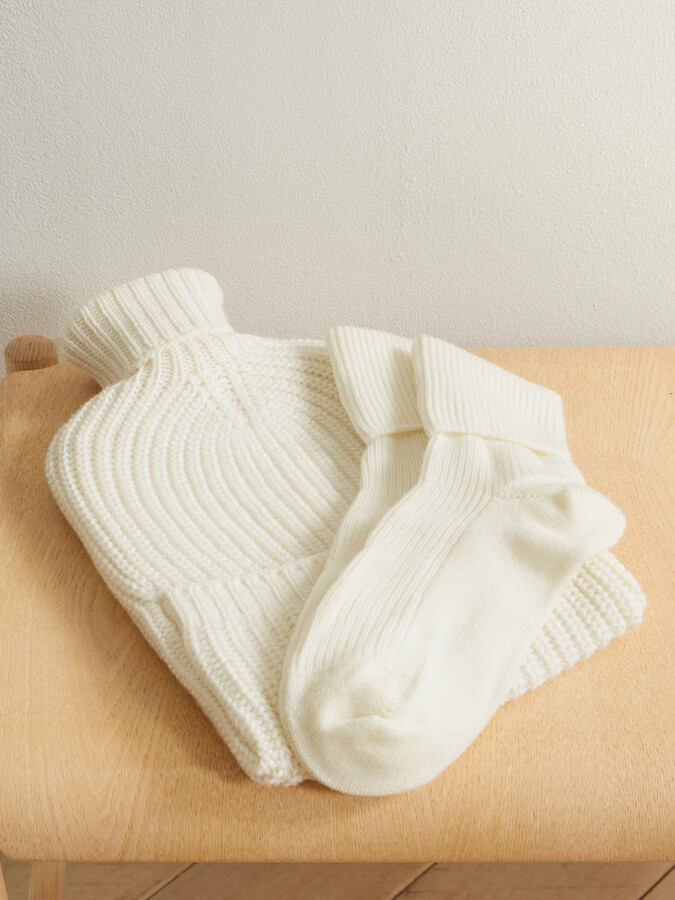 Johnstons of Elgin Ribbed Cashmere Hot Water Bottle Cover And Socks Set - Ivory