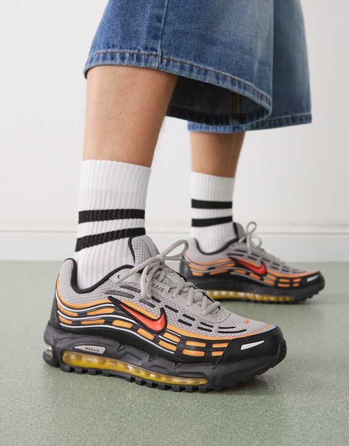 Nike Air Max TL 2.5 sneakers in gray & red