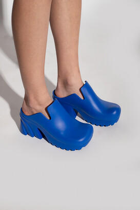 Bottega Veneta Rubber Flash in Blau Damen Schuhe Absätze Clogs 